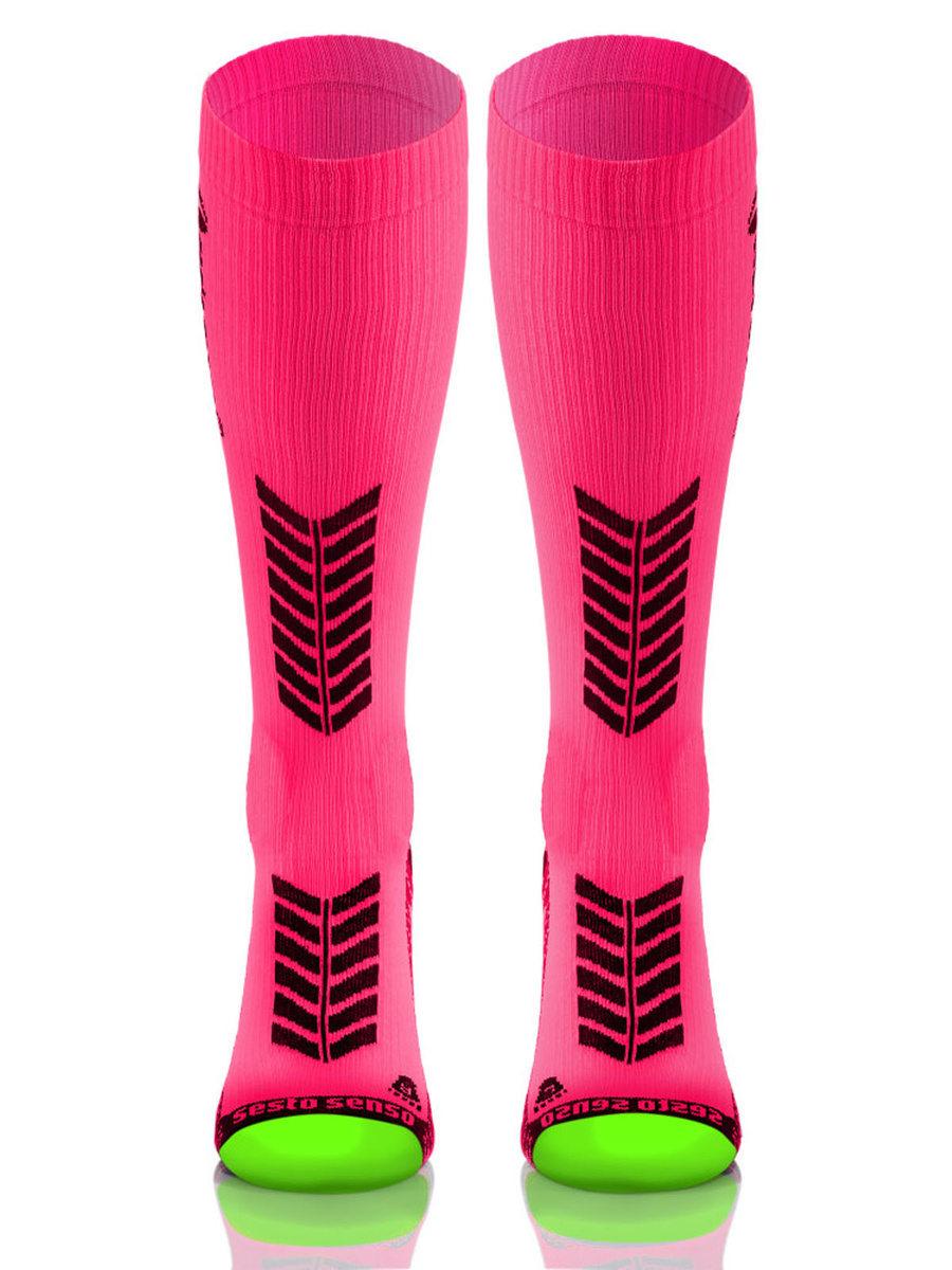 Różowe bezszwowe podkolanówki kompresyjne dla biegaczy unisex Sesto Senso – regeneracja mięśni