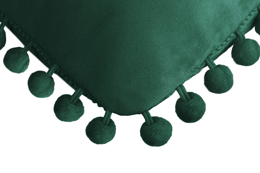 Zielona dwustronna poszewka 45x45 cm z pomponami FLUFFY Spod Igły i Nitki – nowoczesny design