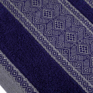 Granatowy ręcznik z bordiurą Spod Igły i Nitki – elegancja i trwałość