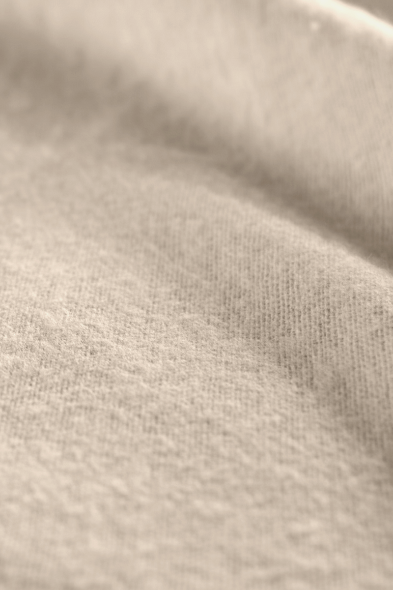 Taupe miękka flanela prześcieradło 160x200 bez gumki Spod Igły i Nitki – komfort i ciepło