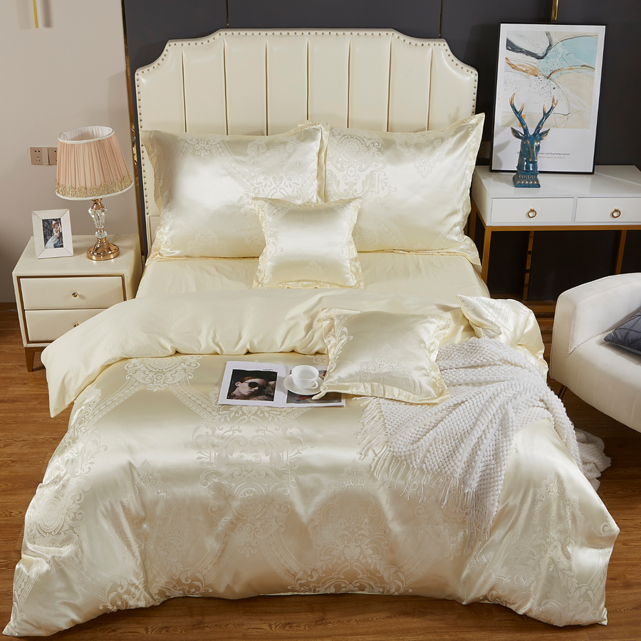 Biała atłasowa pościel 120 g/m2 Model AT005 Spod Igły i Nitki – luksusowy sen