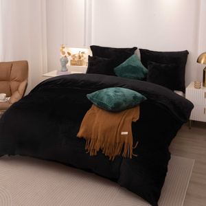 Czarna miękka pościel 210g/m2 Cozy Spod Igły i Nitki – komfort snu