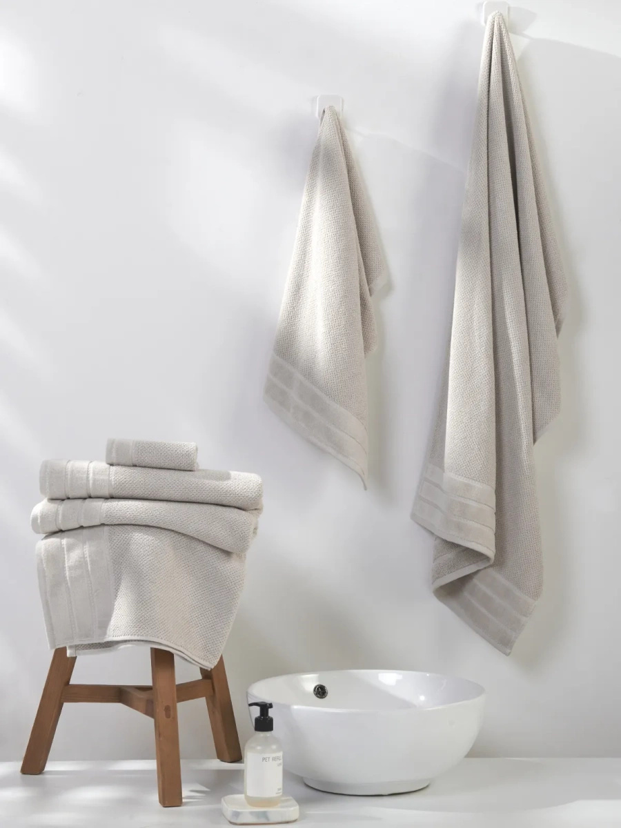 Ręcznik Loren Kaszmirowy Z Ozdobną Bordurą