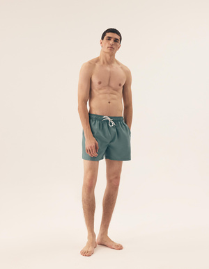 Szorty kąpielowe React z efektem zmiany wzoru