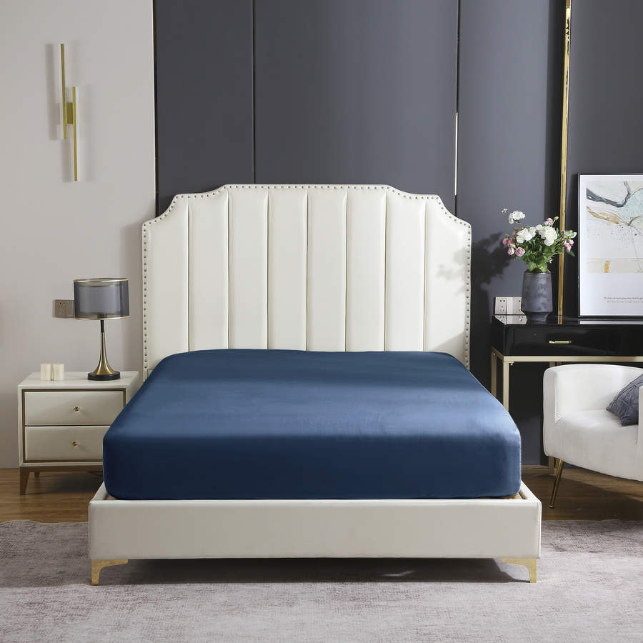 PRZEŚCIERADŁO SATYNA GRANATOWE