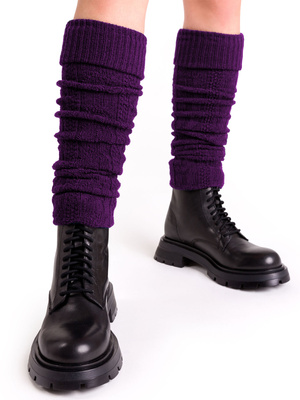 Fioletowe getry wełniane damskie wygodne ocieplacze Warkocz Steven - idealne na sezon jesienno-zimowy