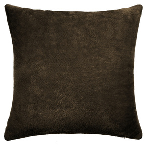 Brązowa miękka poszewka dekoracyjna 40x40 cm Solo Spod Igły i Nitki – przytulna aranżacja