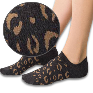 Stopki damskie ze wzorem art. 021