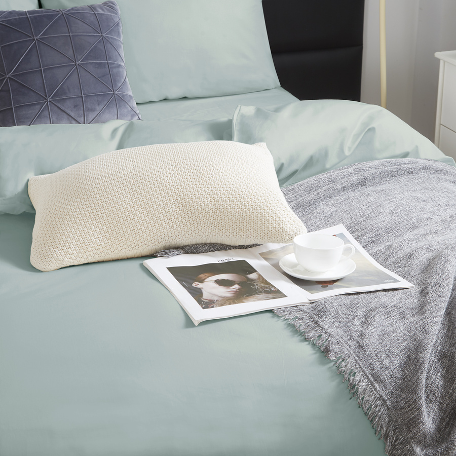 Szałwiowa gładka pościel damska 120g/m2 satyna bawełniana Spod Igły i Nitki – komfortowy sen.