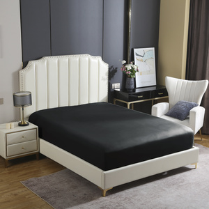 PRZEŚCIERADŁO SATYNA CZARNE