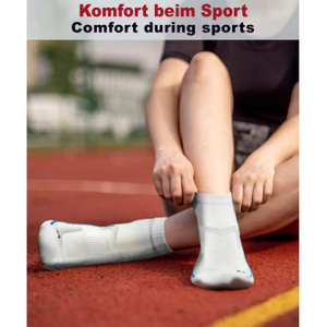 Białe oddychające skarpety sportowe frotte 4-pak SKB10 Sesto Senso – komfort i wsparcie