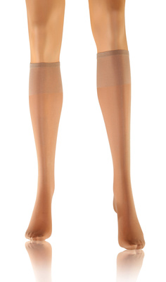 Półmatowe podkolanówki damskie Iris Sesto Senso – efekt bosej stopy