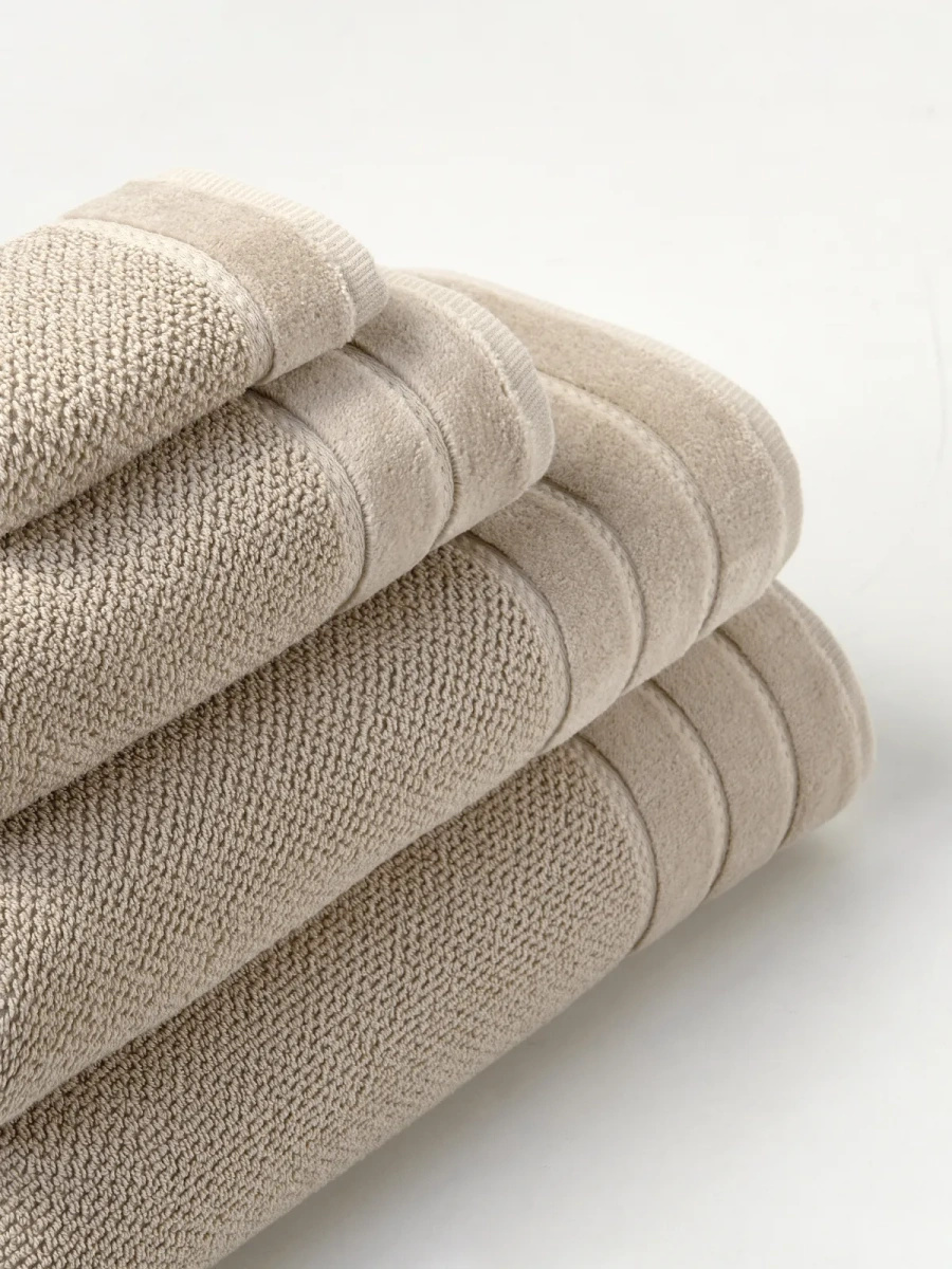 Ręcznik Loren Beżowy Z Ozdobną Bordiurą