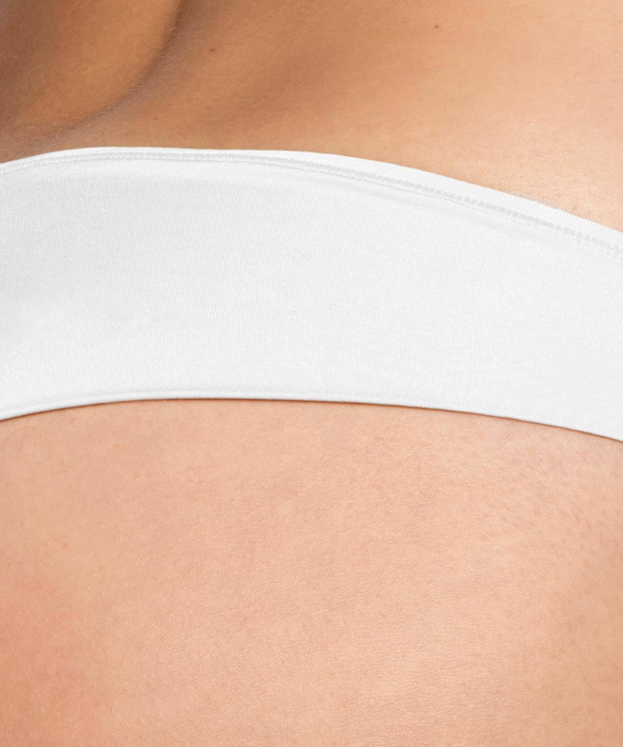 Białe figi damskie z mikrofibry 85% nylon Atlantic – komfort i elegancja.