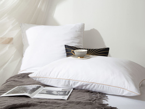 POŚCIEL QUEEN BIAŁA ZŁOTA BIZA