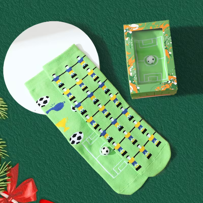 Skarpetki męskie zielone z wzorem piłki nożnej
