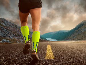 Żółte kompresyjne podkolanówki dla biegaczy SKB12 Sesto Senso – zmniejszenie kontuzji