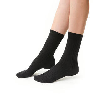 Skarpetki damskie bezuciskowe z wełny merino Art. 130