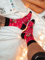 Czerwone bawełniane skarpety męskie 75% świąteczne 1290 Milena – codzienna wygoda