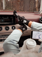 Czarne skarpetki damskie Koty i Serduszka 75% bawełna Milena – wygoda na co dzień